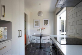 Gorgeous Mission Bay apartment with private garden